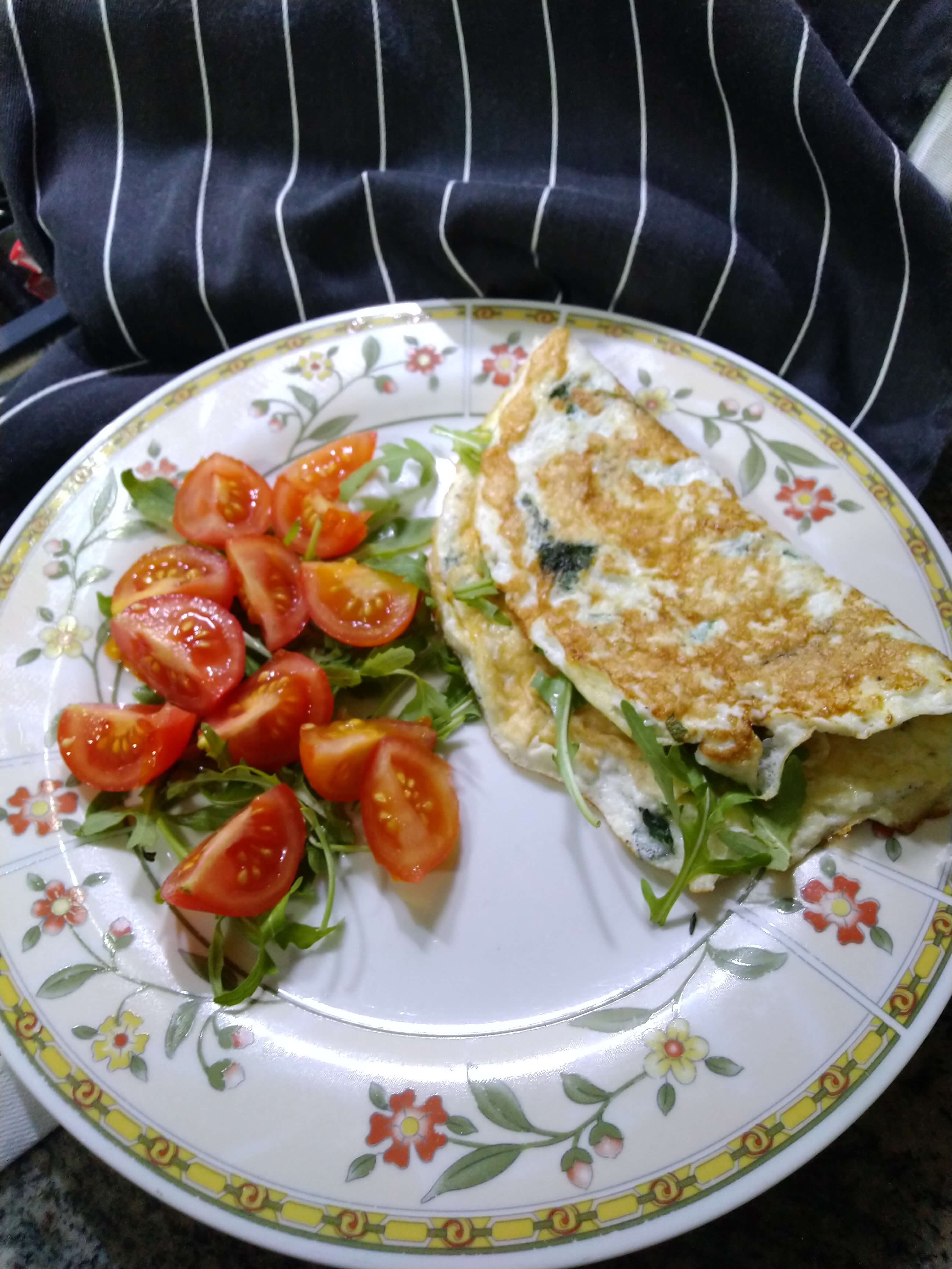 Omelette di albumi leggera, proteica ricetta dietetica